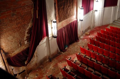 Broadway Theater: WOW! – Cape Girardeau History And Photos