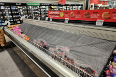 Schnucks empty shelves 01-09-2025