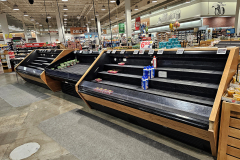 Schnucks empty shelves 01-09-2025