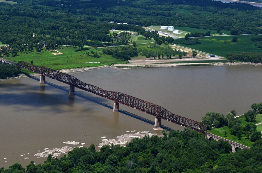 Thebes RR Bridge from Air - Cape Girardeau History and Photos