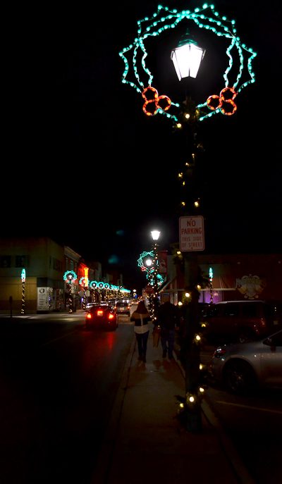 2017 Holiday Decorations - Cape Girardeau History and Photos